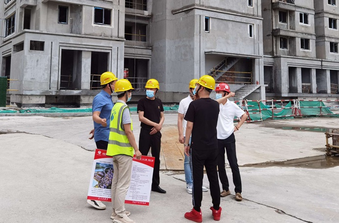 張世東先后前往公司杭州、蘇州、無錫三地房建項目檢查指導(dǎo)安全生產(chǎn)工作