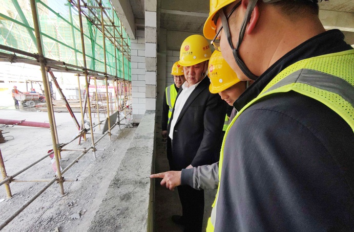 徐旭前往市政公用城三期項(xiàng)目、市政綠色建材科技產(chǎn)業(yè)園項(xiàng)目調(diào)研